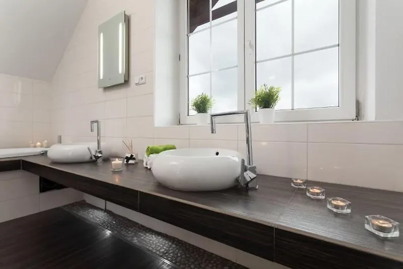 Beautiful Apartments With Parking In A Quiet Location Ostrava